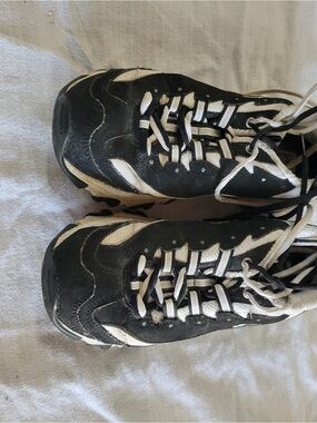 Skechers Black and White Women's Athletic Sneakers